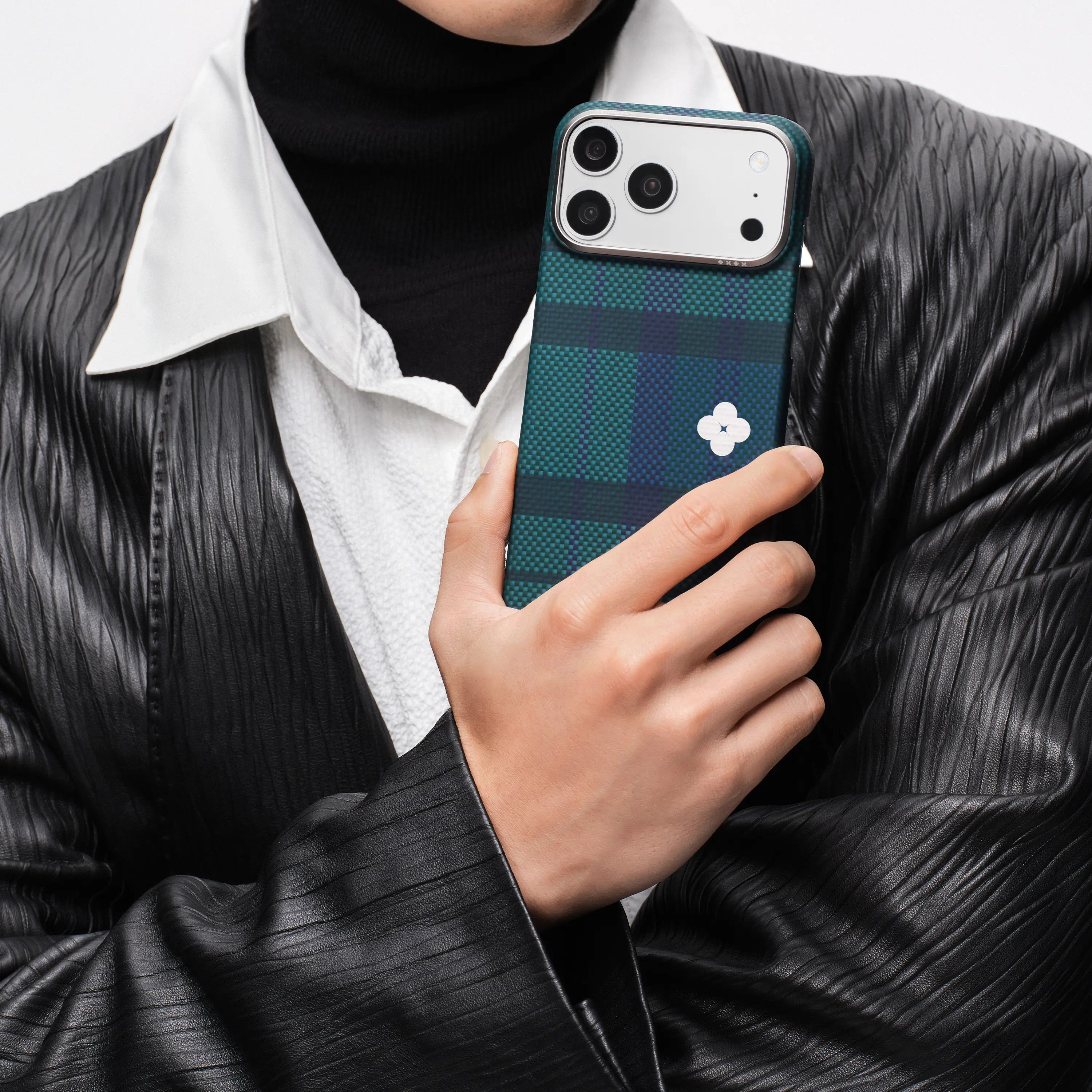 Pitaka Ultra-Slim Case With PitaTap Camera Control for iPhone 17 Pro - Forest Dawn