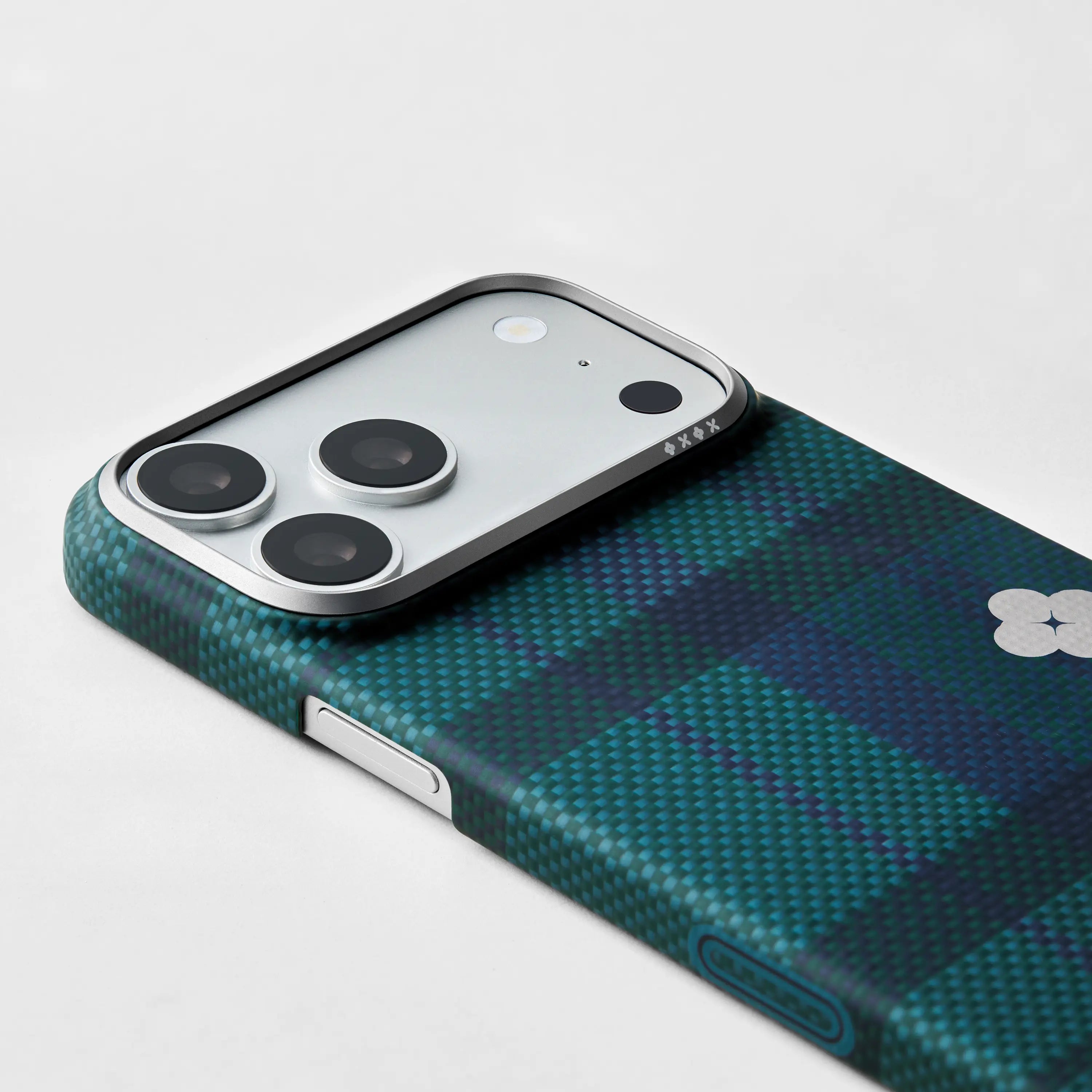 Pitaka Ultra-Slim Case With PitaTap Camera Control for iPhone 17 Pro Max - Forest Dawn