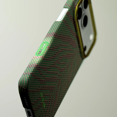 Pitaka Ultra-Slim Case With PitaTap Camera Control for iPhone 17 Pro Max - Breath of Veins