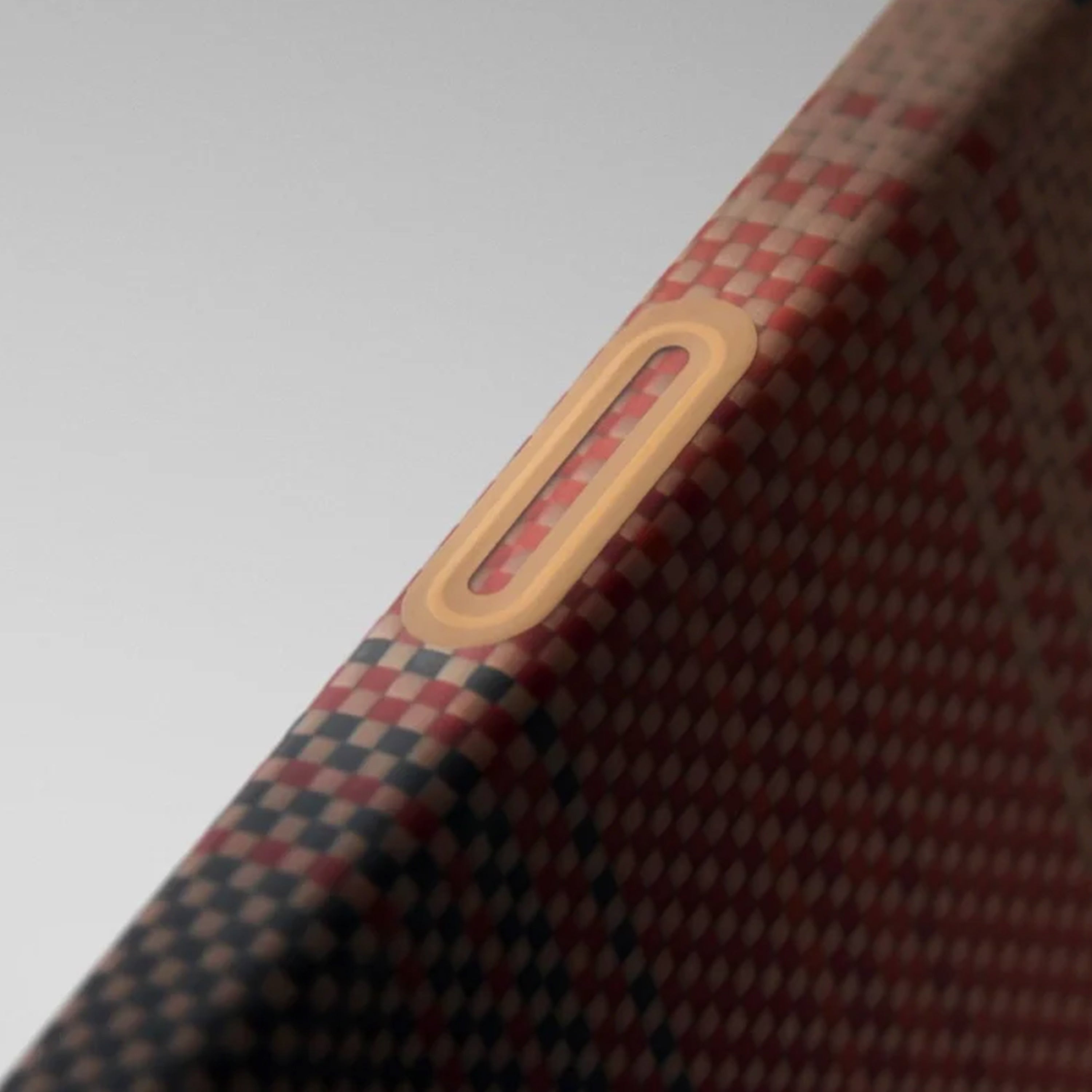 Pitaka Aramid Fiber Ultra-Slim Case With PitaTap Camera Control for iPhone 17 - Sunset