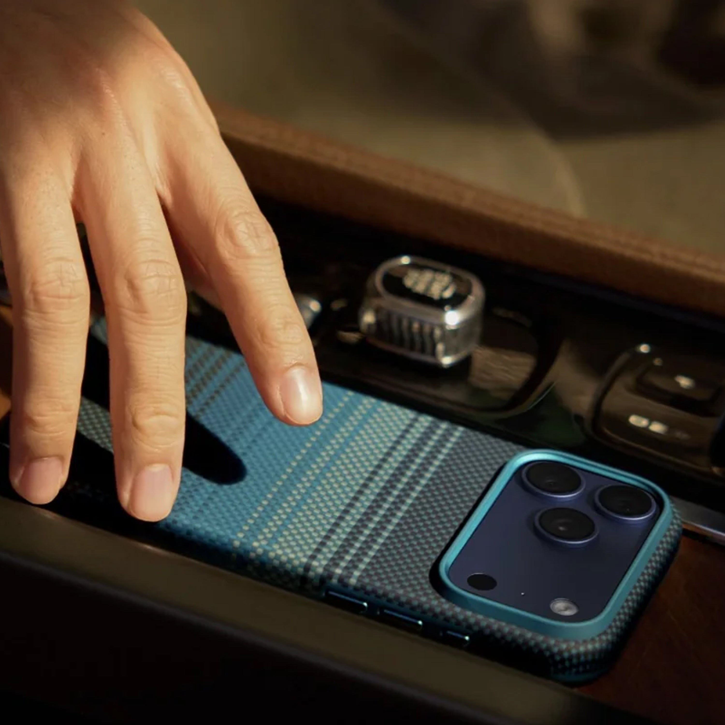 Pitaka Aramid Fiber Ultra-Guard Case for iPhone 17 Pro - Moonrise